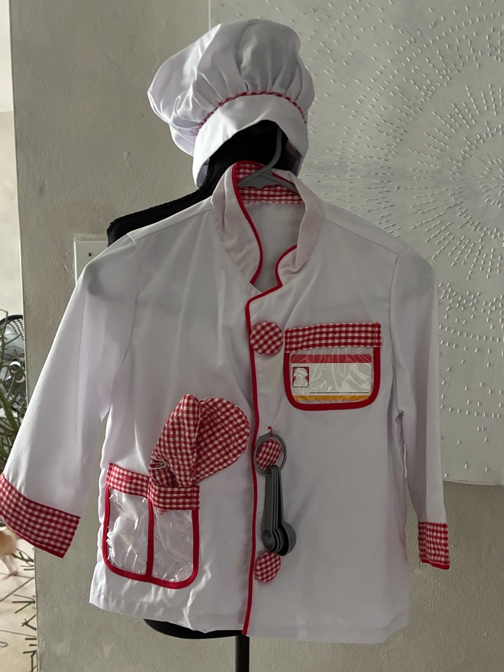 Melissa & Doug White and Red Gingham Kids Chef Coat with Hat